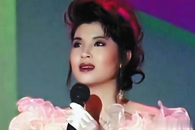 杭天琪：22岁成为国家一级演员，9次上春晚，却被老外骗财又骗色-第7张图片-九妖电影