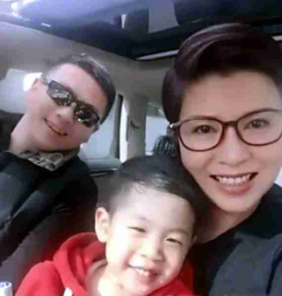杭天琪：曾9次上春晚，46岁高龄生子，如今婚姻状况如何？-第18张图片-九妖电影