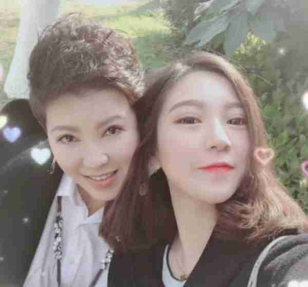 杭天琪：曾上9次春晚，头婚不幸二婚婆家不喜，高龄生子感动公婆-第19张图片-九妖电影