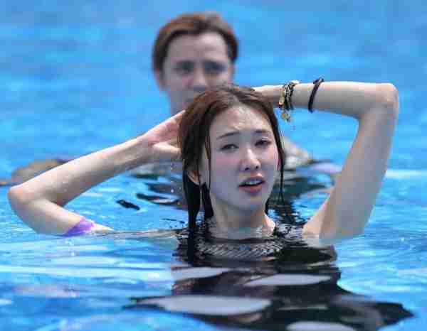 林志玲泳池综艺节目绝美瞬间-第25张图片-九妖电影