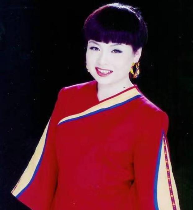 歌手李琼：1999年登上春晚，凭借《山路十八弯》走红，现状如何？-第4张图片-九妖电影