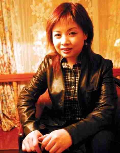歌手李琼：1999年登上春晚，凭借《山路十八弯》走红，现状如何？-第8张图片-九妖电影