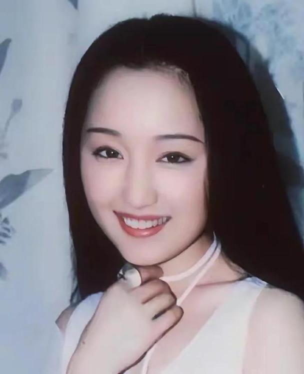 毛宁：8次上春晚，却与杨钰莹断了联系，今登小舞台也能养活自己-第13张图片-九妖电影