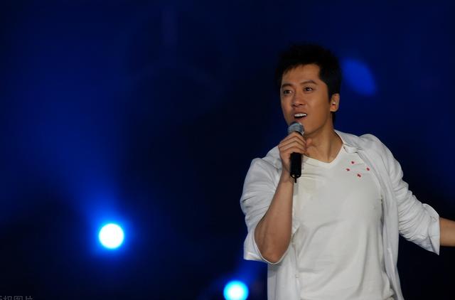毛宁：8次上春晚，却与杨钰莹断了联系，今登小舞台也能养活自己-第19张图片-九妖电影