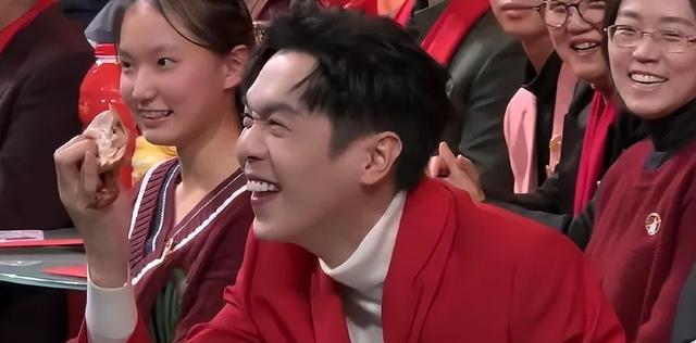求求了放过观众吧，这3位春晚混子真的演啥啥不行，难怪被抵制-第24张图片-九妖电影