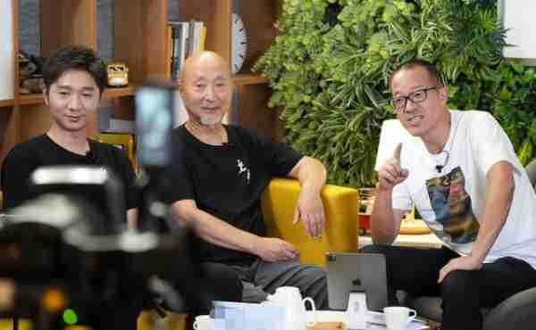 沈腾、贾玲、贾冰，小品没一个“抗打”？春晚小品还得看这老哥俩-第23张图片-九妖电影