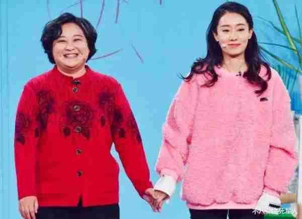 海报疑似抄袭，贩卖女性焦虑，放弃春晚的贾玲，这次“危险”了-第5张图片-九妖电影