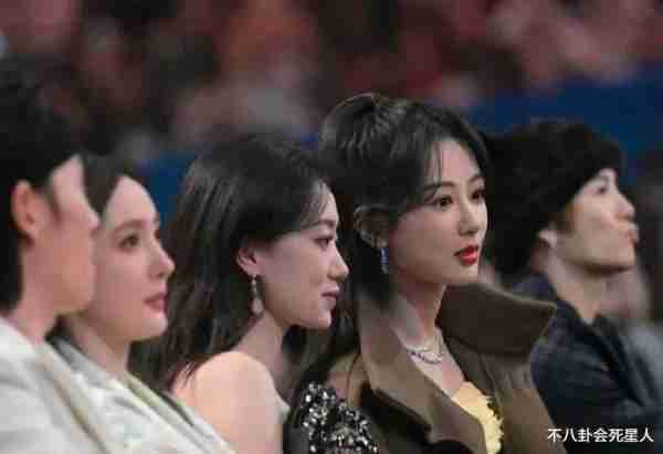 海报疑似抄袭，贩卖女性焦虑，放弃春晚的贾玲，这次“危险”了-第9张图片-九妖电影