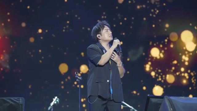 海来阿木：20岁离异丧女，25岁出道，31岁登春晚，再婚后终获幸福-第41张图片-九妖电影