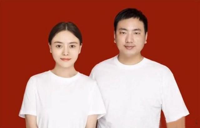 海来阿木：25岁出道，31岁登上春晚，离异又丧女，再婚后终获幸福-第45张图片-九妖电影