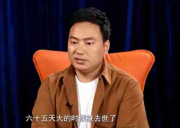 海来阿木：25岁出道，31岁登上春晚，离异又丧女，再婚后终获幸福_1-第14张图片-九妖电影