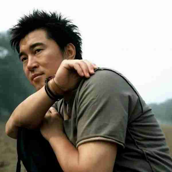 满文军：6次上春晚，当红时和二婚妻子双双入狱，如今怎么样了？_2-第9张图片-九妖电影
