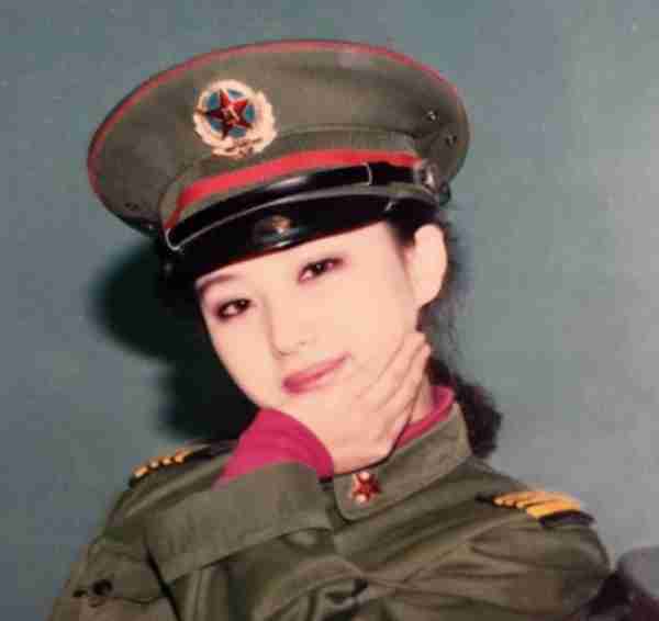 演员买红妹：首登春晚一夜成名，闪婚孙楠惨遭抛弃，如今她怎样了-第2张图片-九妖电影