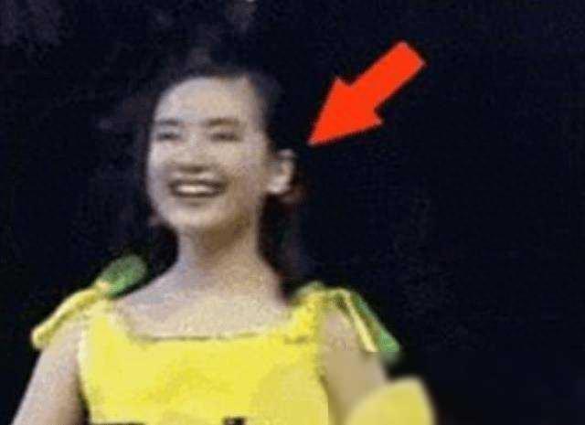 潘长江春晚“伴舞丫头”大逆袭！当年小透明，如今红遍半边天！-第1张图片-九妖电影