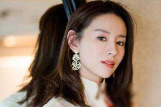 潘长江春晚“伴舞丫头”大逆袭！当年小透明，如今红遍半边天！-第4张图片-九妖电影