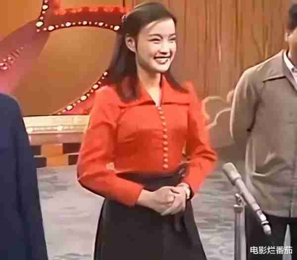烂梗、强煽情、硬搞笑？2024春晚的节目单，将继续散发“焦虑”-第24张图片-九妖电影
