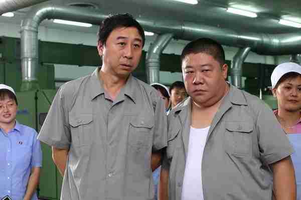 牛群终于坦白真相!说出不再与冯巩合作的原因,每到春晚必出事-第19张图片-九妖电影 牛群终于坦白真相!说出不再与冯巩合作的原因,每到春晚必出事-第19张图片-九妖电影
