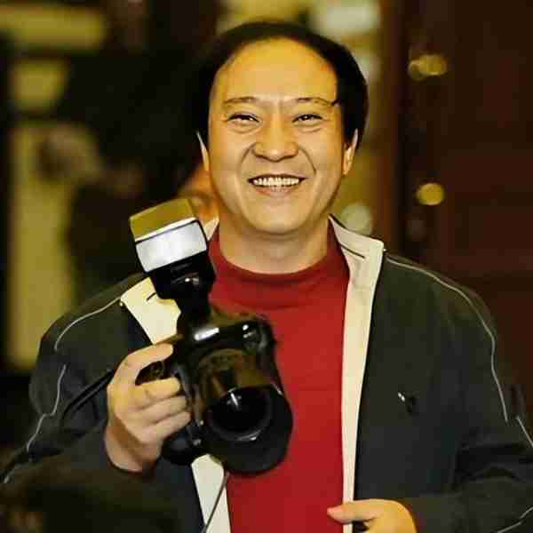 牛群终于坦白真相!说出不再与冯巩合作的原因,每到春晚必出事-第20张图片-九妖电影 牛群终于坦白真相!说出不再与冯巩合作的原因,每到春晚必出事-第20张图片-九妖电影