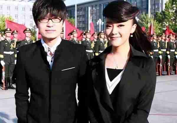 玖月奇迹现状：五登春晚，离婚后王小玮事业高升，王小海杳无音讯_1-第8张图片-九妖电影