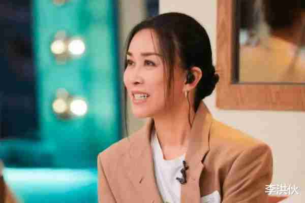 现身综艺《萌探2024》，那英沉寂半年后官宣复出，蓄势待发精神好-第11张图片-九妖电影