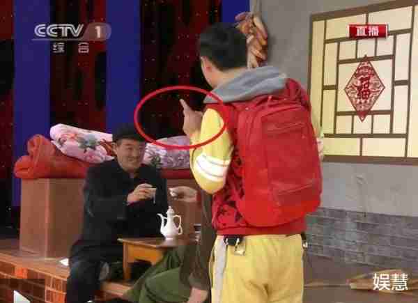 盘点赵本山春晚舞台上的3次失误，“黑色六秒钟”险酿播出事故-第11张图片-九妖电影