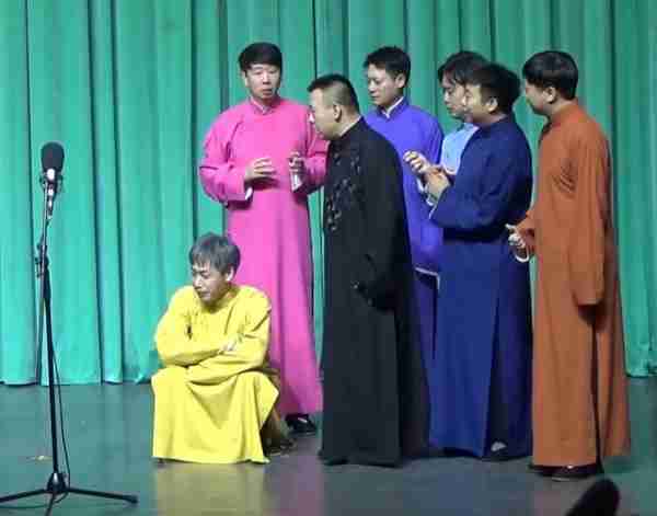相声《导演的心事》剧场版曝光，和春晚不一样，网友纷纷点赞_1-第9张图片-九妖电影