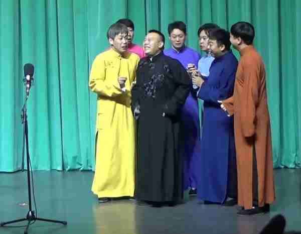 相声《导演的心事》剧场版曝光，和春晚不一样，网友纷纷点赞_1-第15张图片-九妖电影