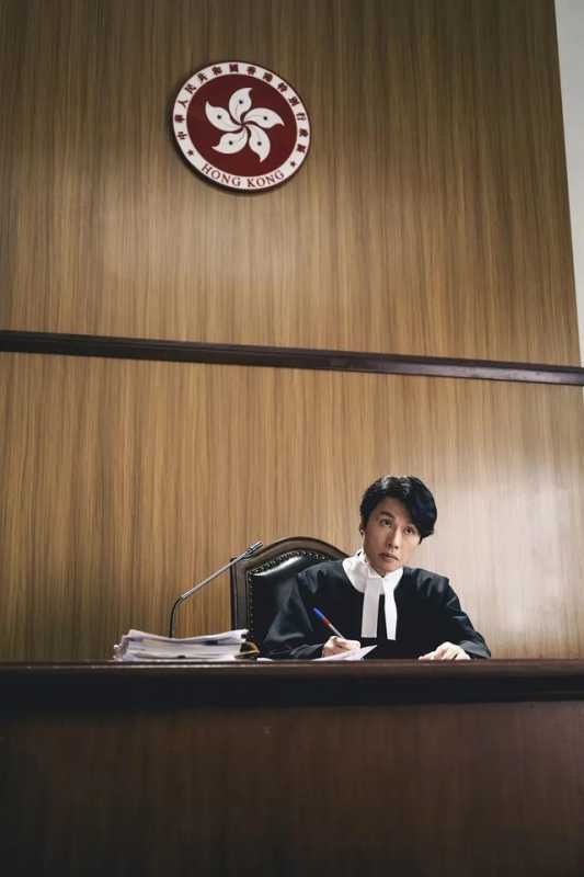 第42届香港金像奖颁奖在即养老院虐老事件改编电影获16项提名领跑-第22张图片-九妖电影 第42届香港金像奖颁奖在即养老院虐老事件改编电影获16项提名领跑-第22张图片-九妖电影