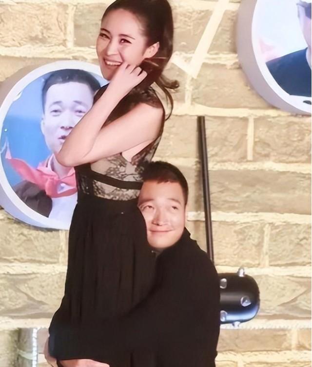 表面人模人样,实则是流氓头子,家暴恶魔,这6位男星太令人作呕-第18张图片-九妖电影 表面人模人样,实则是流氓头子,家暴恶魔,这6位男星太令人作呕-第18张图片-九妖电影