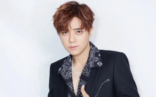 表面人模人样,实则是流氓头子,家暴恶魔,这6位男星太令人作呕-第31张图片-九妖电影 表面人模人样,实则是流氓头子,家暴恶魔,这6位男星太令人作呕-第31张图片-九妖电影