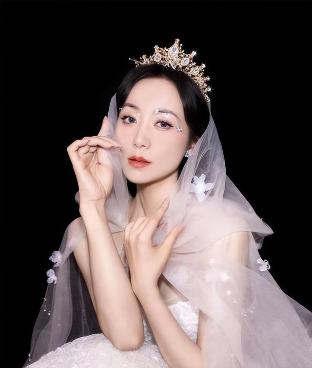 表面是明星，实际背景“通天”的4位女星，个个根正苗红无人敢惹-第5张图片-九妖电影