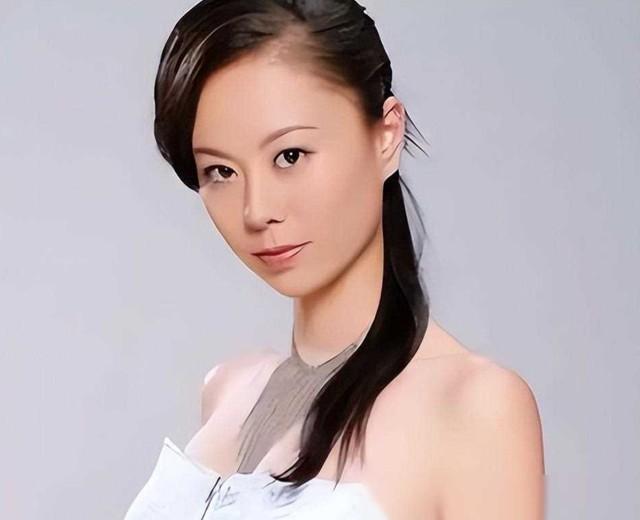 裸替演员邵小珊炮轰冯小刚:你等着,我要曝光你,让你身败名裂!-第20张图片-九妖电影 裸替演员邵小珊炮轰冯小刚:你等着,我要曝光你,让你身败名裂!-第20张图片-九妖电影