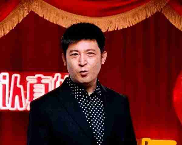 老婆最大!结婚27年被拿捏死,17次上春晚竟然全是老婆的功劳-第9张图片-九妖电影 老婆最大!结婚27年被拿捏死,17次上春晚竟然全是老婆的功劳-第9张图片-九妖电影