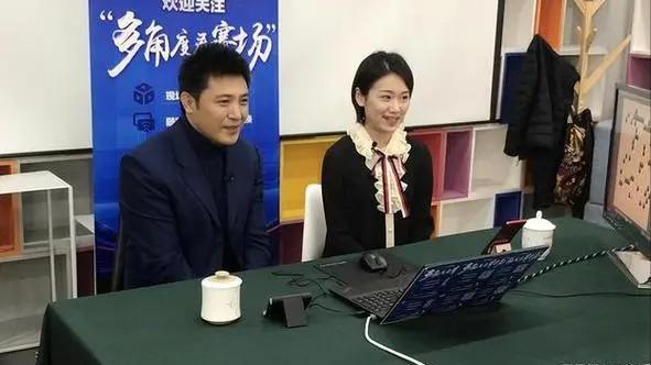 老婆最大!结婚27年被治服拿捏,17次上春晚竟然全是妻子的功劳-第16张图片-九妖电影 老婆最大!结婚27年被治服拿捏,17次上春晚竟然全是妻子的功劳-第16张图片-九妖电影