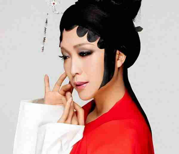 草根顶流李玉刚，春晚开场白一句话，遭梅兰芳之子怒批：跳梁小丑-第16张图片-九妖电影