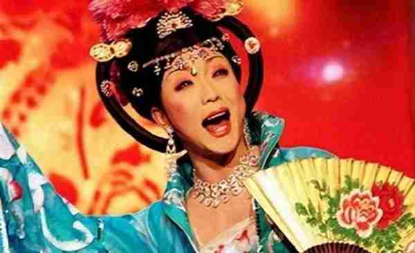 草根顶流李玉刚，春晚开场白一句话，遭梅兰芳之子怒批：跳梁小丑-第22张图片-九妖电影
