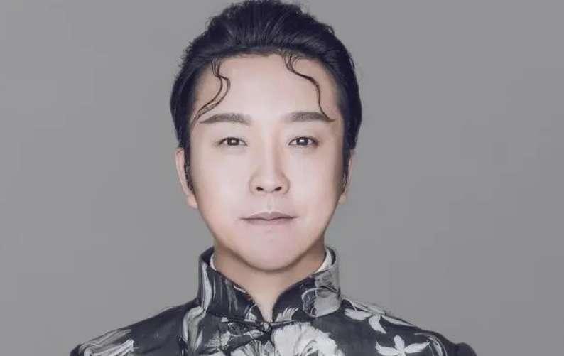 草根顶流李玉刚，春晚开场白一句话，遭梅兰芳之子怒批：跳梁小丑-第39张图片-九妖电影