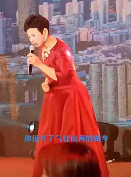董文华：上春晚14次，因绯闻被资本雪藏，如今逆风翻盘成人生赢家-第2张图片-九妖电影