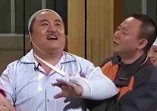 被判入狱至今仍在服刑！他搭档冯巩春晚爆红，后却成百万诈骗犯_1-第4张图片-九妖电影