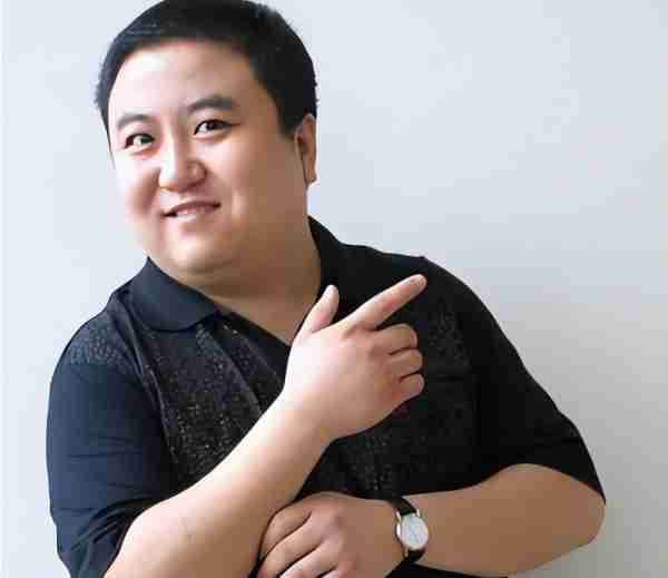 被判入狱至今仍在服刑！他搭档冯巩春晚爆红，后却成百万诈骗犯_1-第9张图片-九妖电影