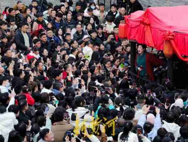 谁说这届年轻人不想找对象?郑恺加盟《非诚勿扰》来“说媒”-第1张图片-九妖电影 谁说这届年轻人不想找对象?郑恺加盟《非诚勿扰》来“说媒”-第1张图片-九妖电影