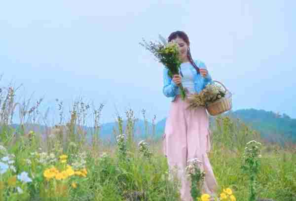 谢娜单飞后录新综艺《美好生活》,谁注意芒果给的待遇?暴露地位-第4张图片-九妖电影 谢娜单飞后录新综艺《美好生活》,谁注意芒果给的待遇?暴露地位-第4张图片-九妖电影