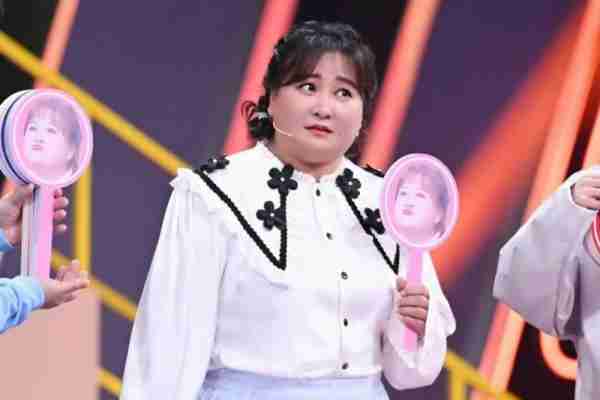 贾玲、杨颖纷纷缺席常驻综艺，一位是遗憾，一位是庆幸-第8张图片-九妖电影