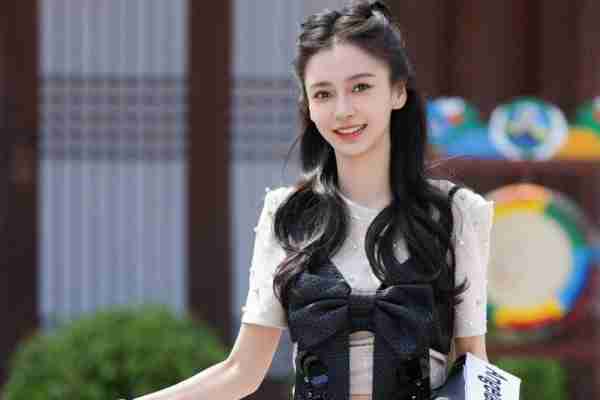 贾玲、杨颖纷纷缺席常驻综艺，一位是遗憾，一位是庆幸-第12张图片-九妖电影