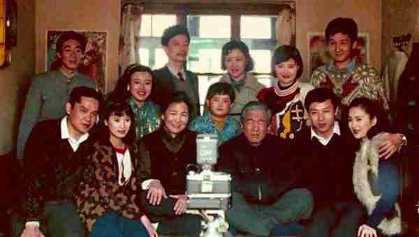 赵丽蓉:60岁才从春晚走红,晚年请求安乐死,去世时万人送行-第27张图片-九妖电影 赵丽蓉:60岁才从春晚走红,晚年请求安乐死,去世时万人送行-第27张图片-九妖电影