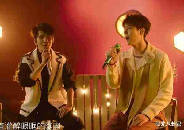 跨年晚会亮点：汪涵谢娜哭了，李荣浩眼睛变大，于适被嘲难看难听-第6张图片-九妖电影