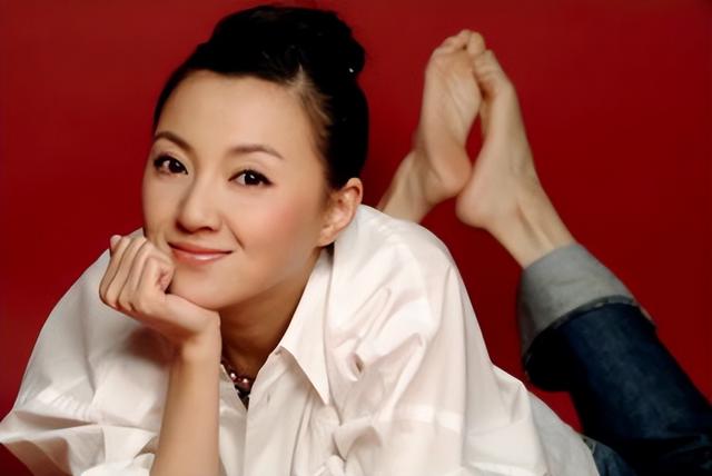 这一次,春晚“小品公主”金玉婷的“处境”,给所有人“提了醒”-第6张图片-九妖电影 这一次,春晚“小品公主”金玉婷的“处境”,给所有人“提了醒”-第6张图片-九妖电影