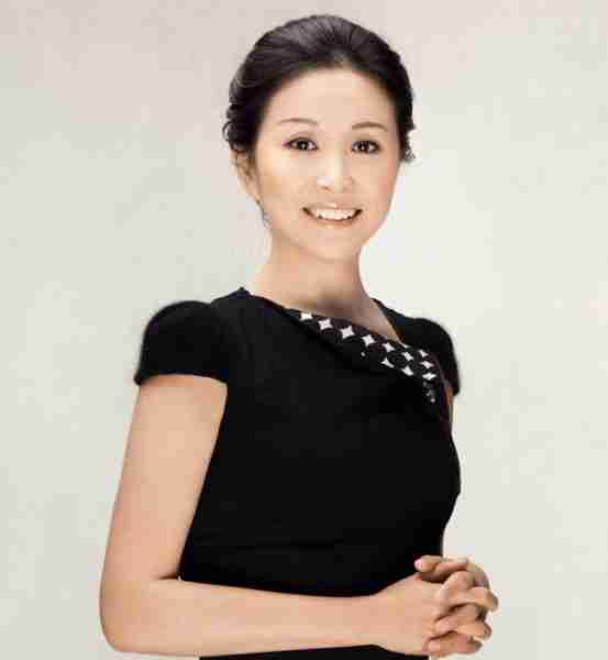 这还是《非诚勿扰》里的黄菡？时隔7年再次亮相，却判若两人-第13张图片-九妖电影