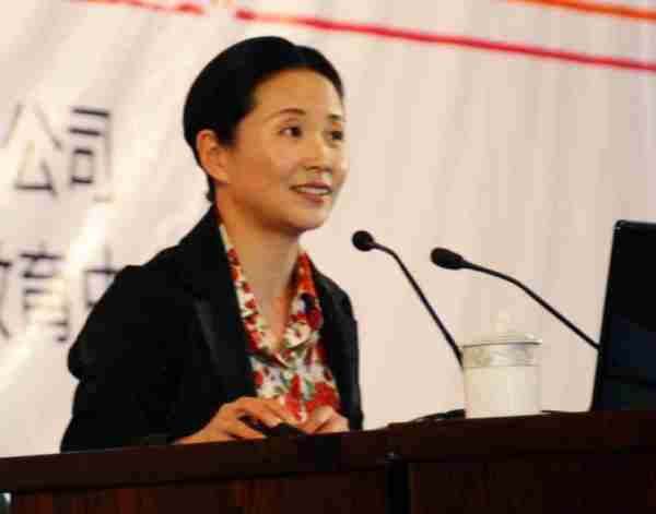 这还是《非诚勿扰》里的黄菡？时隔7年再次亮相，却判若两人-第14张图片-九妖电影