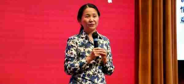这还是《非诚勿扰》里的黄菡？时隔7年再次亮相，却判若两人-第38张图片-九妖电影